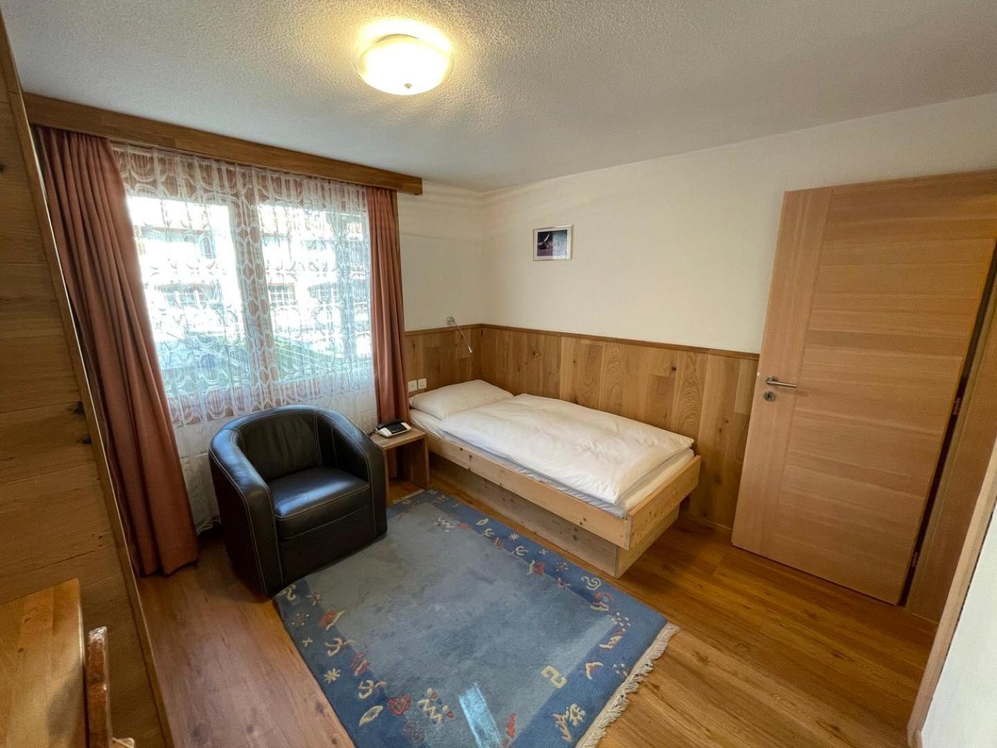 Hotel Matterhornblick Цермат Екстериор снимка