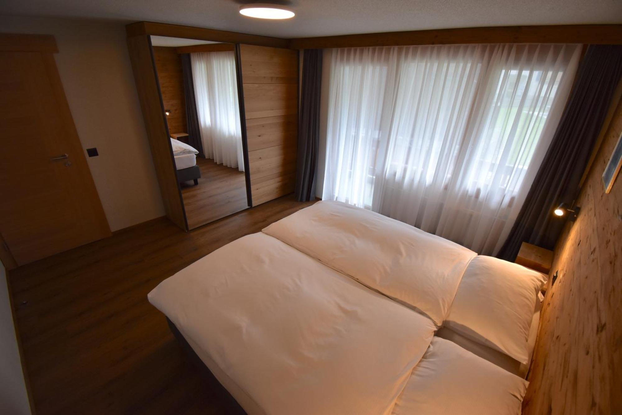Hotel Matterhornblick Цермат Екстериор снимка